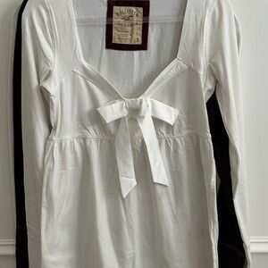 Hollister Women's White Long Sleeve Blouse with Bow